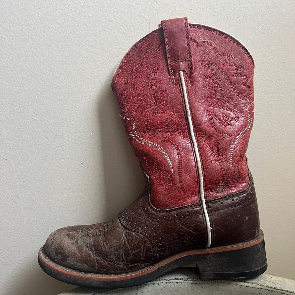 Ariat Red and Brown Cowboy Boots - Picture 7 of 9